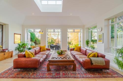 Wargrave Casa | Stunning 6-bedroom countryside home