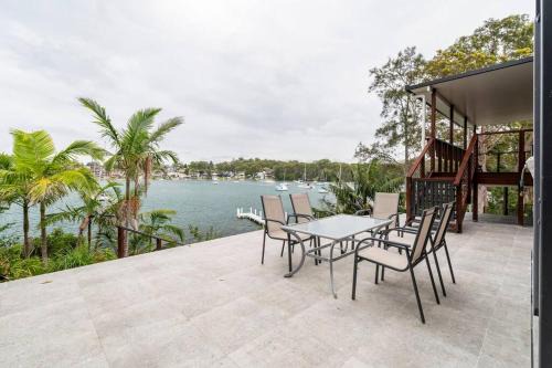Buttaba Casa | Stunning Absolute Waterfront With Private Jetty