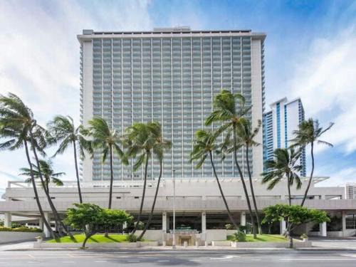 Ala Moana Casa | Stunning Ala Moana Studio Mtn View Balcony 2029