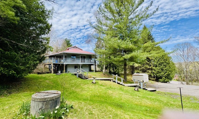 Brighton Cabaña | Stunning all season cottage