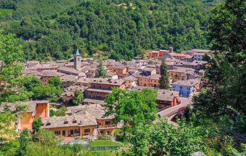 Fiumalbo Apartamento | Stunning Apartment In Fiumalbo With Wifi