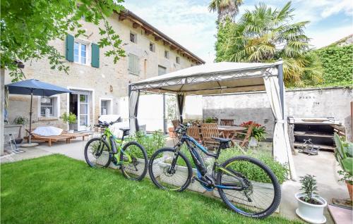 Rivignano Teor Apartamento | Stunning Apartment In Rivignano Teor