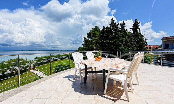 Ugljan Apartamento | Impresionante apartamento en Ugljan con.