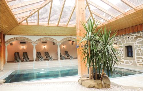 Kleinraming Apartamento | Stunning Apartment In Weistrach With 4 Bedrooms, Wifi And Indoor Swimming Pool