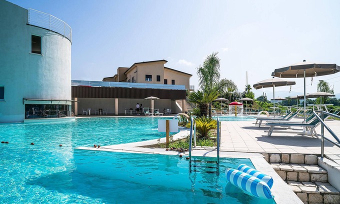 Casal Velino Apartamento | Impresionante apartamento en.