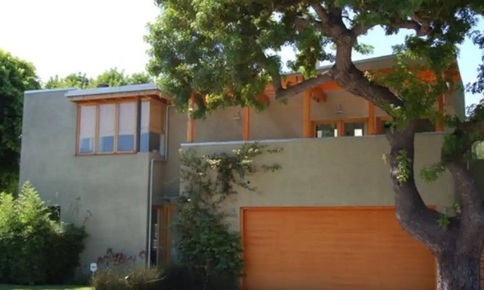Sunset Park Casa | Stunning architectural Santa Monica home.