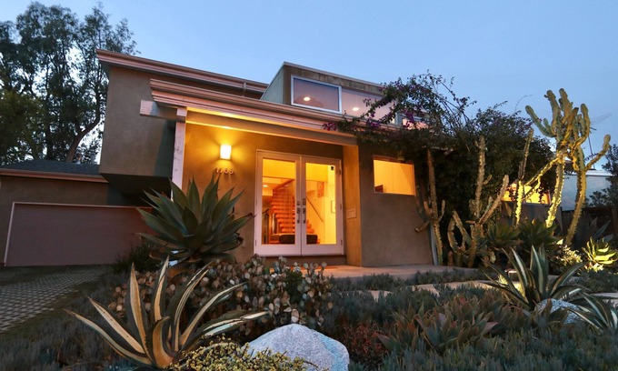 Sunset Park Casa | Impresionante casa arquitectónica por campo de golf
