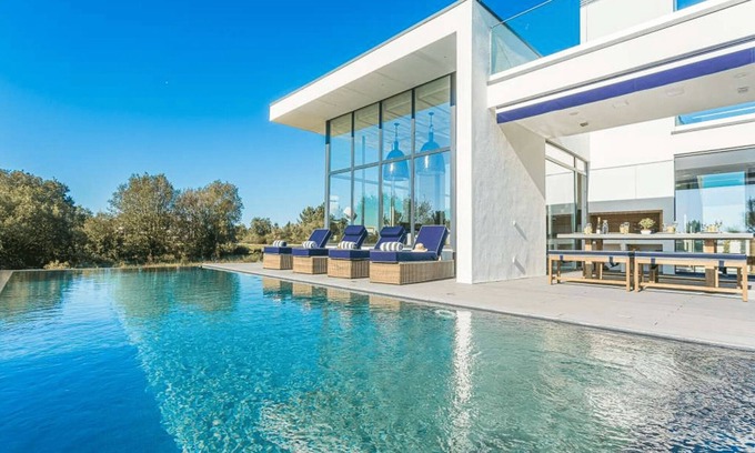 Quinta Do Conde Villa | Stunning Aroeira Villa | 5 bedrooms | Villa Monte Manso | Modern Design & Stunning Views | Sesimbra