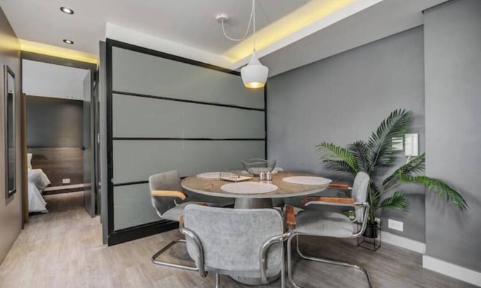 Patio Bonito Apartamento | Stunning Astorga Poblado Apartment!