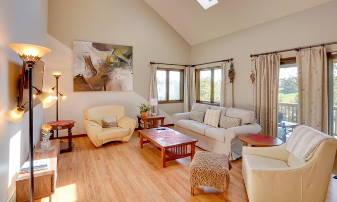 Athens Casa | Stunning Athens Retreat on Sleepy Hollow Lake!