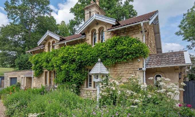 Bathford Casa | Stunning Bath Property, Perfect For Families, Parties, 3 Hot Tubs!