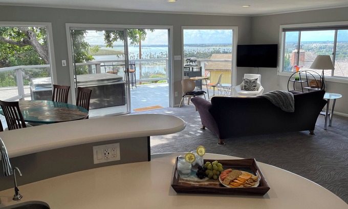 Bay Park Apartamento | Stunning Bay View Getaway
