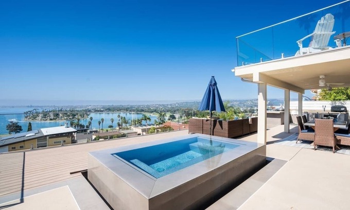 Bay Park Casa | Stunning Bay Views! Luxury Outdoor Living | HotTub