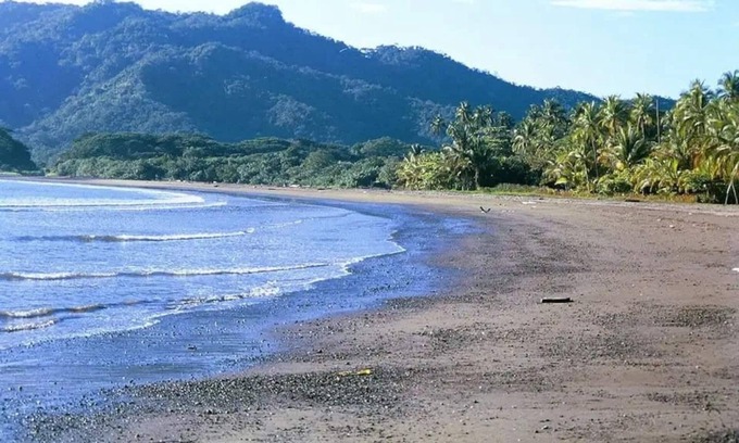 Paquera Cabina | Stunning Beach Cabin for 6 Guests