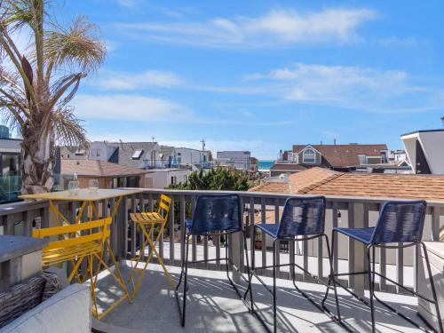 Mission Beach Casa | Stunning Beach House- Rooftop Patio & Ocean Views