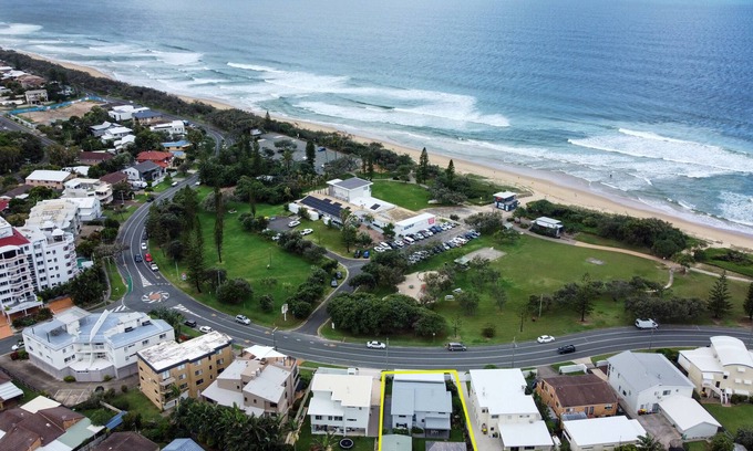 Buddina Casa | Stunning, Beachfront Dream Home - ZA3