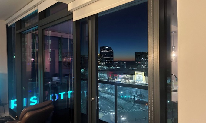 Lenox Apartamento | Stunning Buckhead Retreat with Unbeatable Views & Premium Amenities