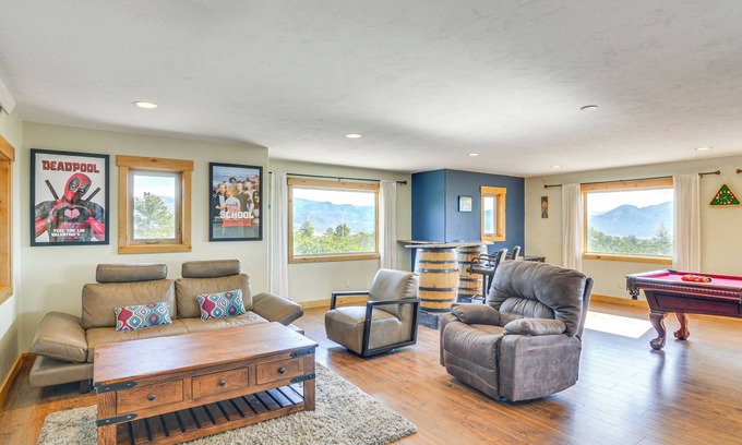Buena Vista Casa | Stunning Buena Vista Home ~ 4 Mi to River Rafting!