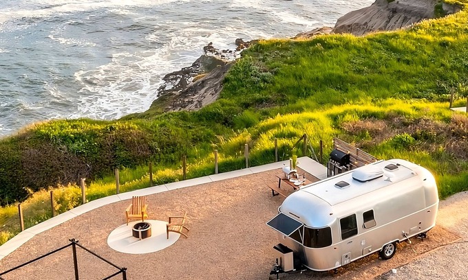Redwood City Complejo | Stunning California Coast Airstream