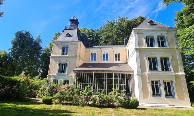Gommerville Casa | Stunning Chateau with huge Orangery perfect for big groups.