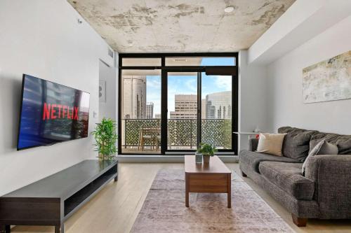 Connaught Apartamento | Stunning City Views Earthy Vibes WFH