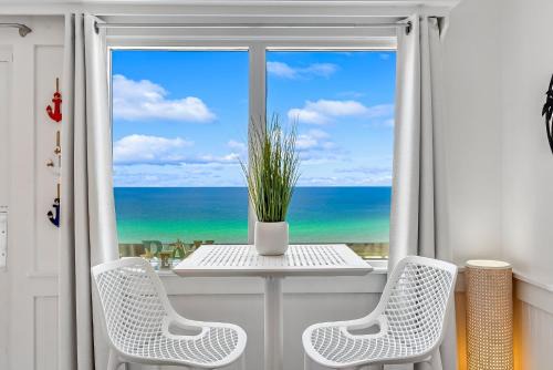 Sunnyside Apartamento | Stunning condo in Pinnacle Port, Panama City Beach