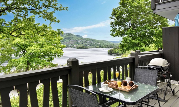 Mont-Tremblant Condominio | Condominio completo - Impresionante vista sobre el lago Tremblant y la montaña
