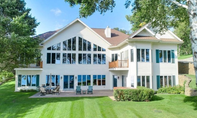 Paynesville Casa | Impresionante cabaña ejecutiva en el lago Koronis