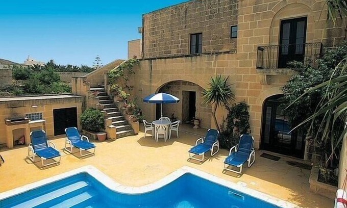 Gharb Casa | Stunning farmhouse with pool