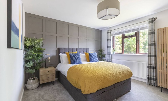 Cheltenham Casa | Stunning Five Bed Detached Home