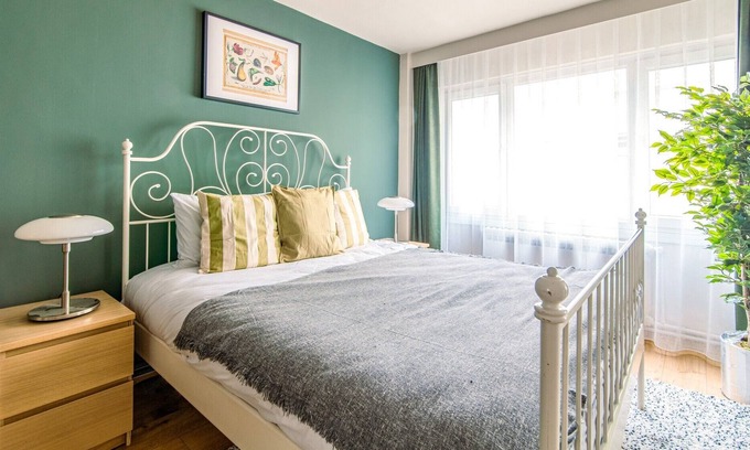 Nisantasi Apartamento | Stunning Flat with Excellent Location in Tesvikiye
