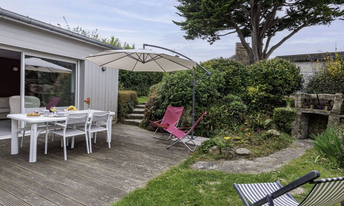 Creances Casa | Maravillosa casa de vacaciones privada para 2 personas con WIFI y mascotas permitida