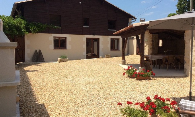 Saint-Martin-de-Gurson Casa | Impresionante casa rural de 4 * con piscina privada y lago, Dordoña.