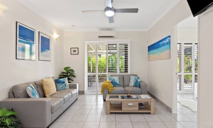 Clifton Beach Apartamento | Impresionante, totalmente independiente, apartamento de 2 dormitorios, a solo 200 metros de la playa.