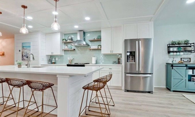 Bradenton Casa | 🌟 STUNNING!- Game Room, Pool, Beaches & Full Remodel!
