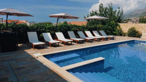 Solin Apartamento | Stunning Gold apartment with pool
