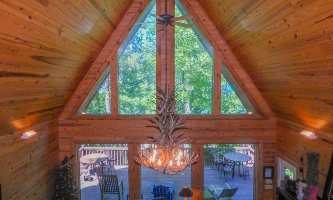 Quitman Casa | Miller Point Lakefront Home w / hermosas vistas del lago Greers Ferry!