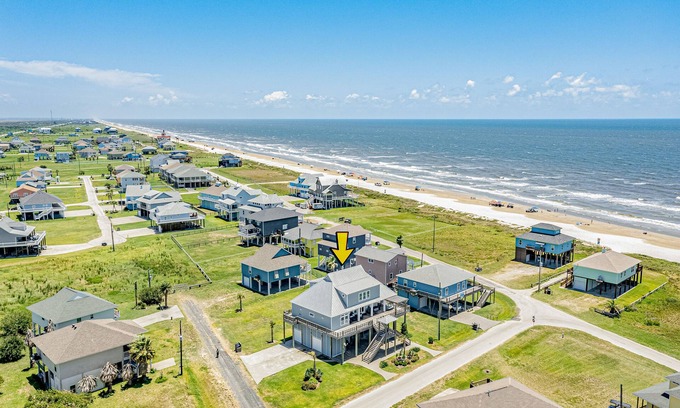 Port Bolivar Casa | Stunning | Gulf Views | Hot Tub | Group Ready
