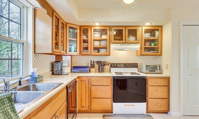 Hayesville Casa | Stunning Hayesville Retreat: 2 Mi to Lake Chatuge