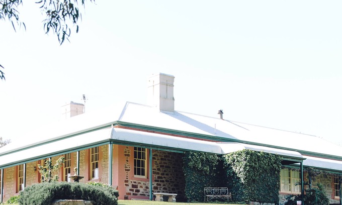 McLaren Vale Casa | Stunning heritage homestead in the famed McLaren Vale wine region