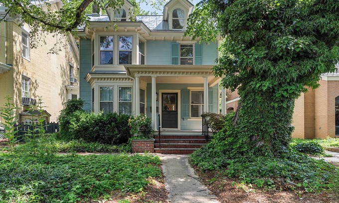 Chestertown Casa | Stunning Historic Downtown Home!! Within 2 Blocks of Fountain Park!!