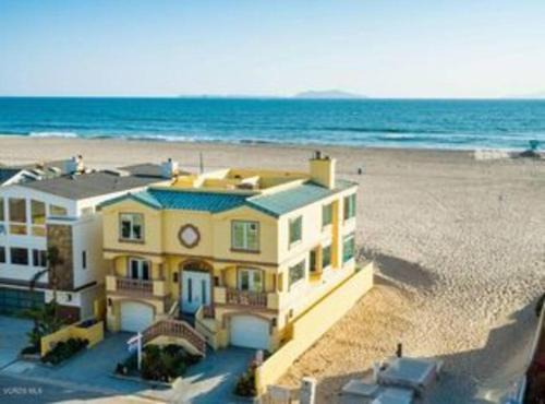Hollywood Beach Casa | Stunning Hollywood Beach Ocean Front Home-0xnard