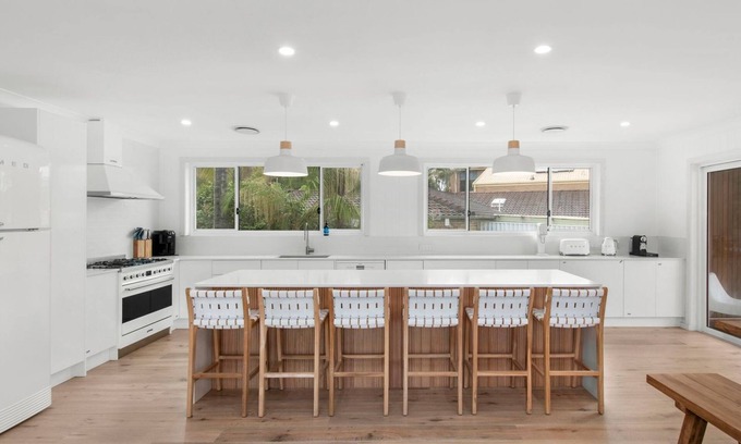 Surf Beach Casa | Stunning home 350 metres from the beach.
