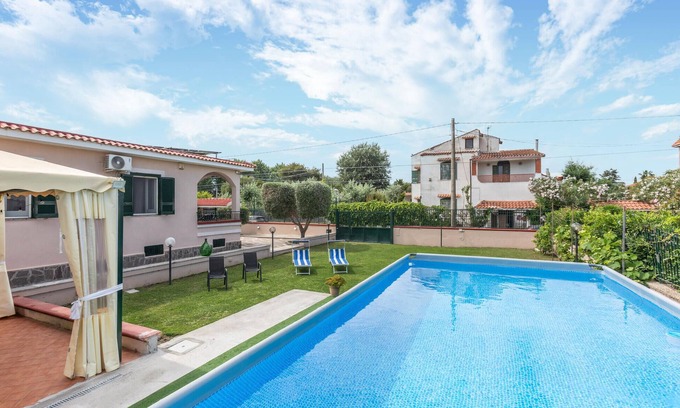 Castel Volturno Casa | Impresionante casa en Castel Volturno