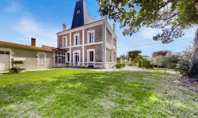 Etaules Casa | Bonita casa en étaules con cocina