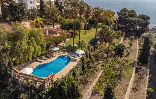 Velilla-Taramay Casa | Stunning Home In Almuñecar