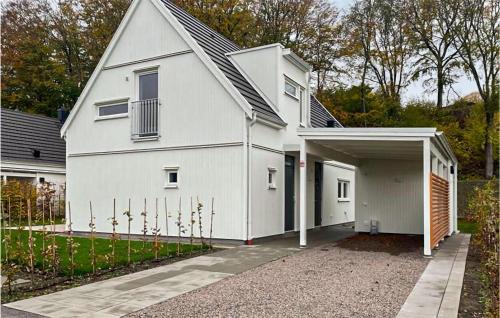 Bastad Casa | Stunning Home In Båstad With Wifi