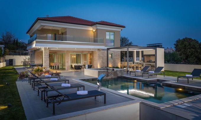 Brzac Casa | Impresionante casa en Brzac