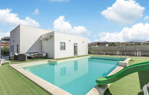 Catenanuova Casa | Stunning Home In Catenanuova