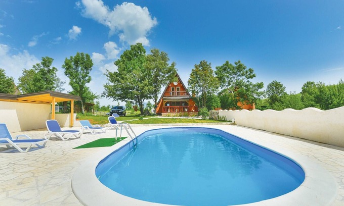 Municipality of Gracac Casa | Impresionante casa en Gospic